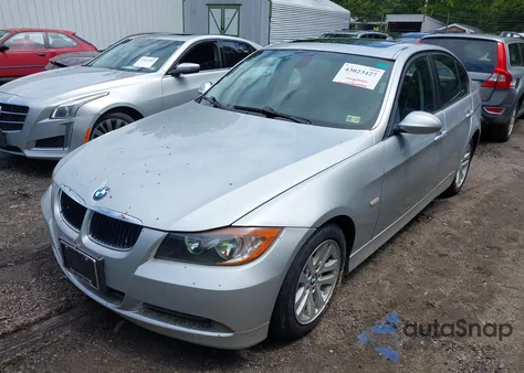 2006 BMW 325I z USA, uszkodzony, nr VIN WBAVB13516PT20616